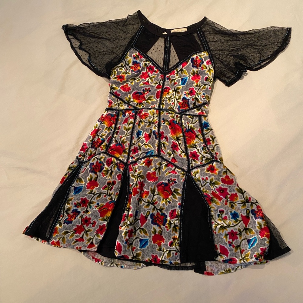 Floral velvet dress with black mesh details